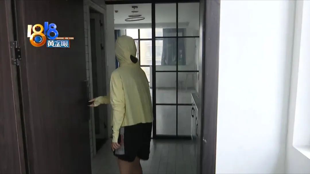 DƬ